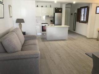 Bahar ic-Caghaq Apartment with private drive-in, equidistant from Sliema and St. Paul's Bay - Naxxar - 6