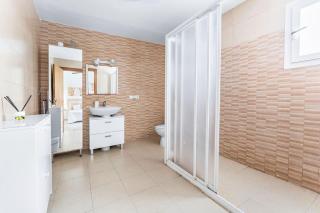 8 Guests Large Villa near Bossa Beaches & Airport - Sant Josep de sa Talaia - 6