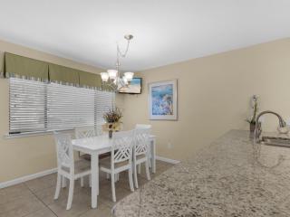 Blue Surf Townhomes 24 by Newman-Dailey - Destin - 1