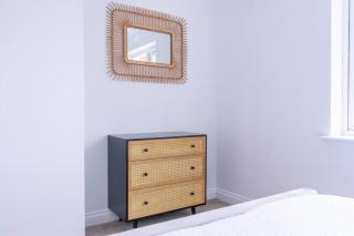 Peach Apartment - Central Location - Free Parking, Self-Check-In, Fast Wifi, SmartTV with Netflix by Yoko Property - Redcar - 5
