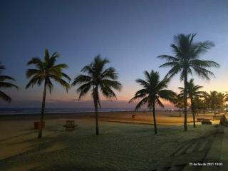 Apartamento em frente a praia - Praia Grande - 1