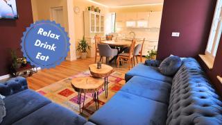 Central single house with parking-TOP LOCATION! - Novalja - 0