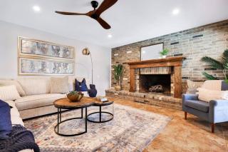 Traveler's Delight: Grand Expedition Home (SAT) - San Antonio - 2
