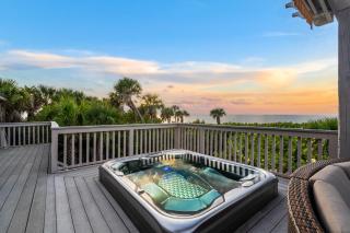 Beachfront,V Private, 360 Views, Sunsets, Hottub - Captiva - 7
