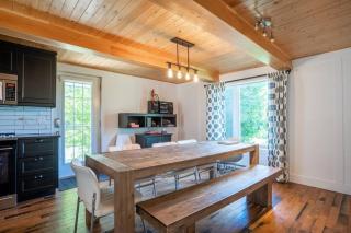 Rustic & Modern Chalet 32 Acre of Land - 4