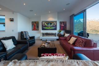 Aurora Lodge- AC- Free Parking- Hot Tub- BBQ - Queenstown - 2