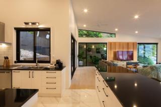 Highlands Lodge- Free Parking- BBQ- AC- Lake Views - Queenstown - 7