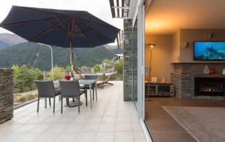 Luxury on Belfast- Free Parking- Gas Fire- BBQ- AC - Queenstown - 9