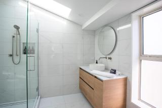 Ruru Retreat- Free Parking- Hot Tub- Walk To Town - 1