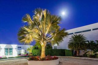 Oceanside 2 Bedroom Luxury Villa with Private Pool, 500ft from Long Bay Beach -V6 - Providenciales - 1