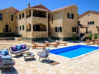 Seaside apartments with a swimming pool Razanac, Zadar - 22306 - Ražanac - 4