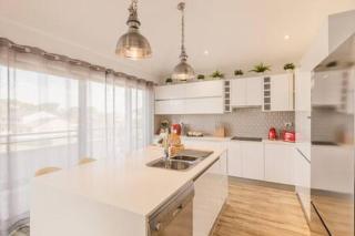 An Idyllic Boho Style Retreat High-end kitchenware - Gold Coast - 5