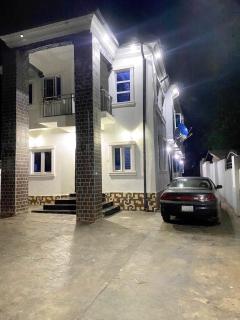DIVINE VILLA AND RESORTS HOTEL GUEST House 15 mins Near Michael Okpara University Sam Mbakwe Airport - 6