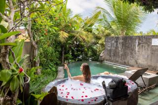 Wana Bucu Villas by Pramana Villas - Ubud - 9