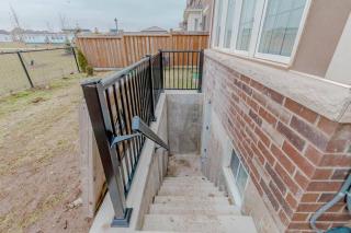 Luxury Basement Apartment in Oakville - Oakville - 2