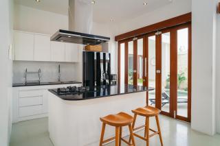 Cosy and Luxurious Villa Sentosa Seminyak - Seminyak - 1