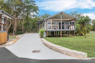The Palm - Mylestom - 0