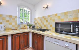1 Bedroom Stunning Apartment In Grasse - Grasse - 7