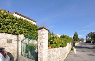 1 Bedroom Stunning Apartment In Grasse - 3
