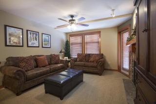 1310 - One Bedroom Den Standard Eagle Springs West condo - Solitude - 4