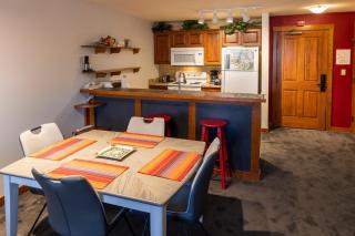 3402 - One Bedroom Den Deluxe Powderhorn Lodge condo - Solitude - 3