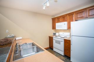 3506 - One Bedroom Den Standard Powderhorn Lodge condo - Solitude - 8