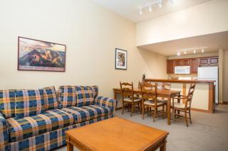 3506 - One Bedroom Den Standard Powderhorn Lodge condo - Solitude - 4