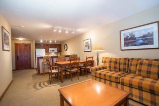 3313 - One Bedroom Den Standard Powderhorn Lodge condo - Solitude - 4