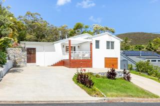 Compass Rose, 95 Ronald Avenue- Wifi, Aircon, Boat Parking, Linen - Shoal Bay - 4
