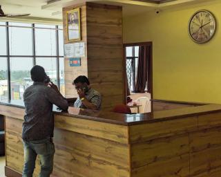 Hotel Prakash Residency with EV Station - Tiruchchirappalli - 5