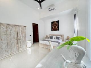 CASA BISMA - 3 Bedroom Villa with Pool in LEGIAN - Seminyak - 9