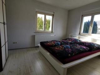 3 Zimmer Ferienwohnung mit eigenem Garten Trossingen - Trossingen - 8