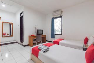 RedDoorz near Taman Kota Lapang Merdeka Sukabumi - Sukabumi - 3