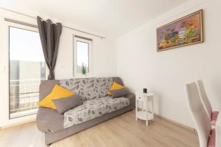 Zidanica med Trtami - 1