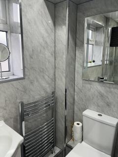 Cosy Corner - 2 beds, free parking, next to Southampton General Hospital - Southampton - 8