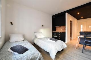 centre ville grand studio neuf climatisé +balcon - Saint-Raphaël - 6