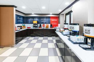 Hampton Inn & Suites Tulsa-Woodland Hills - Tulsa - 2