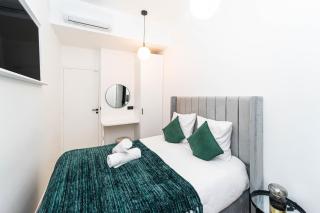 Pick A Flat's Apartment in Notre-Dame de Paris - Rue Saint-Séverin - Paris - 2