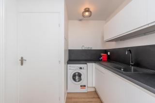 2 BR house w/ terrace, near train stations & metro - 3