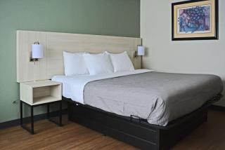 Quality Inn & Suites East Syracuse - Carrier Circle - East Syracuse - 1