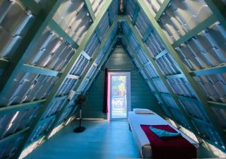 Falling Water Resort By Travent Mug - 3