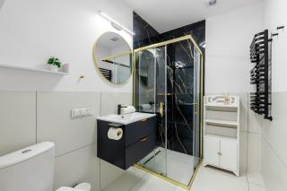 Historic Ghetto Wall Residence - Luxury Apartments by Central Station - 4