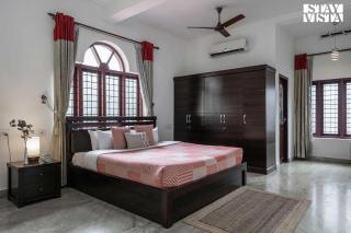 StayVista at Periyar Palace- Pet Friendly, River View Villa with Garden - Cochin - 4