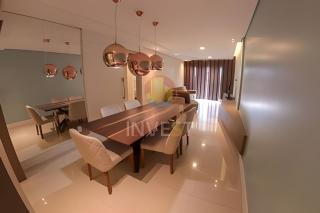 Lindo apartamento sobre a avenida principal com vista mar - Bombinhas - 0