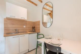 Emplacement central pour ce studio Vieux Lille - 1