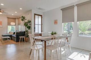 The Hart - Walk To It All From This Spacious Gem - Nashville - 6