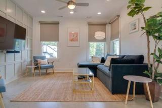 The Hart - Walk To It All From This Spacious Gem - Nashville - 3
