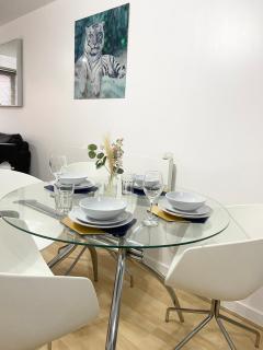 Manhattan* Peaceful city centre, 2 bedroom 2 bathroom apartment - Leeds - 7