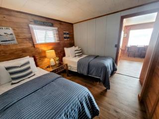Winnipesaukee Lakefront w/ Dock - Laconia - 4