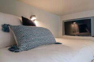 Modern 3BR with Garage, Rooftop, Near Downtown, 5 Mins to Nissan Stadium, Less than 10 Mins to Broadway, 24 Hr Hospitality, Great for Groups - 5